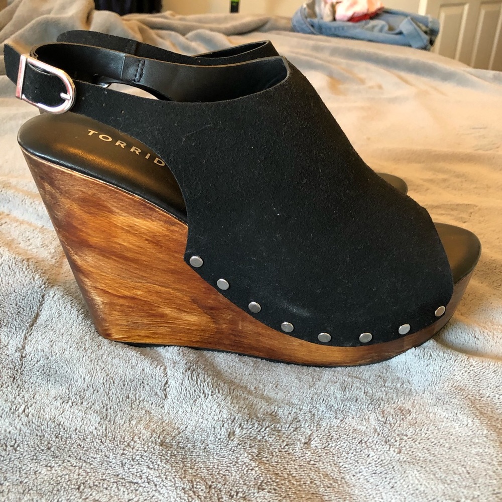 Torrid peep toe black wedge with slingback